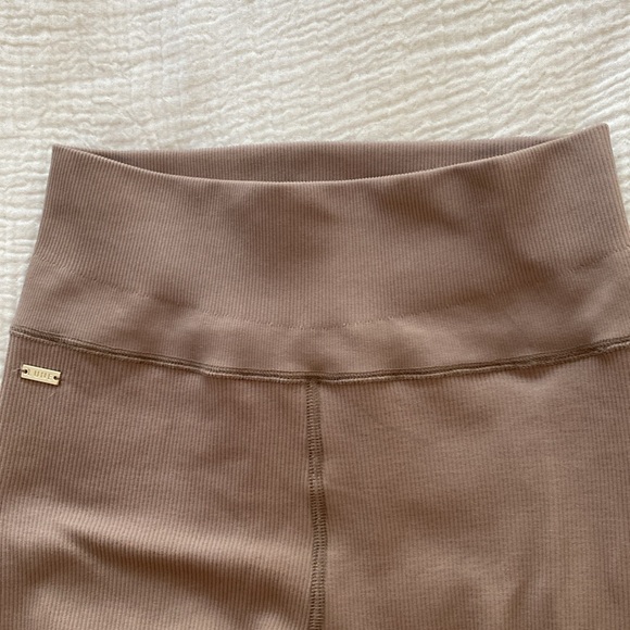 Lune Active sculpt seamless ribbed legging in fossil tan brown size small - Picture 3 of 6